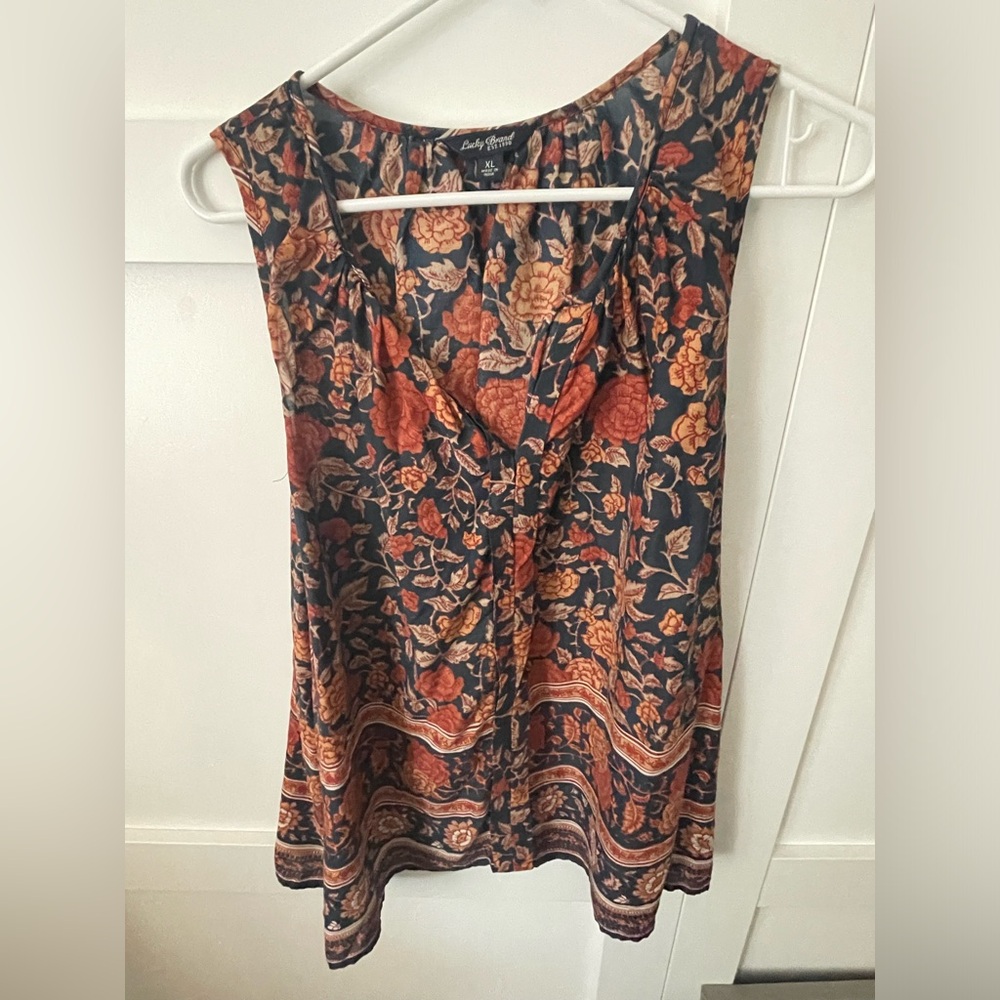 Lucky Brand sleeveless tunic shirt, size XL.  Beautiful design!